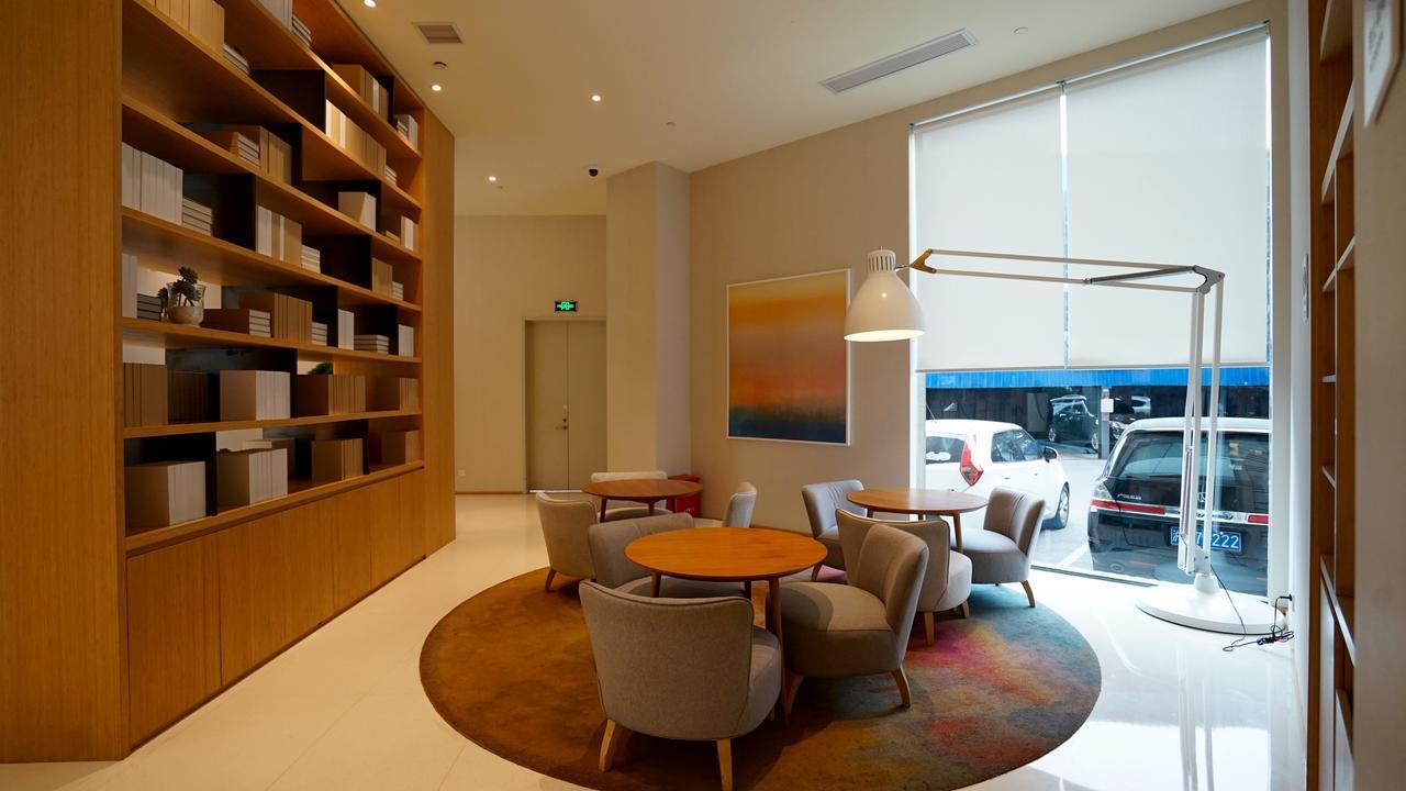 Ji Hotel Shanghai Bund East Nanjing Road Pedestrian Street Exterior photo